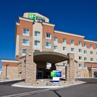 Holiday Inn Express & Suites Denver - Aurora Medical Campus