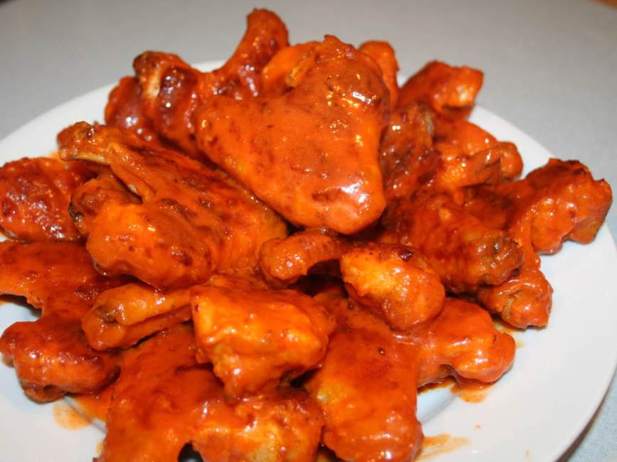 Woody's Wings Visit Aurora