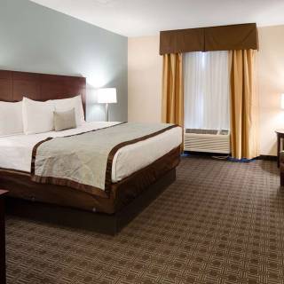 Best Western Plus Gateway Inn & Suites