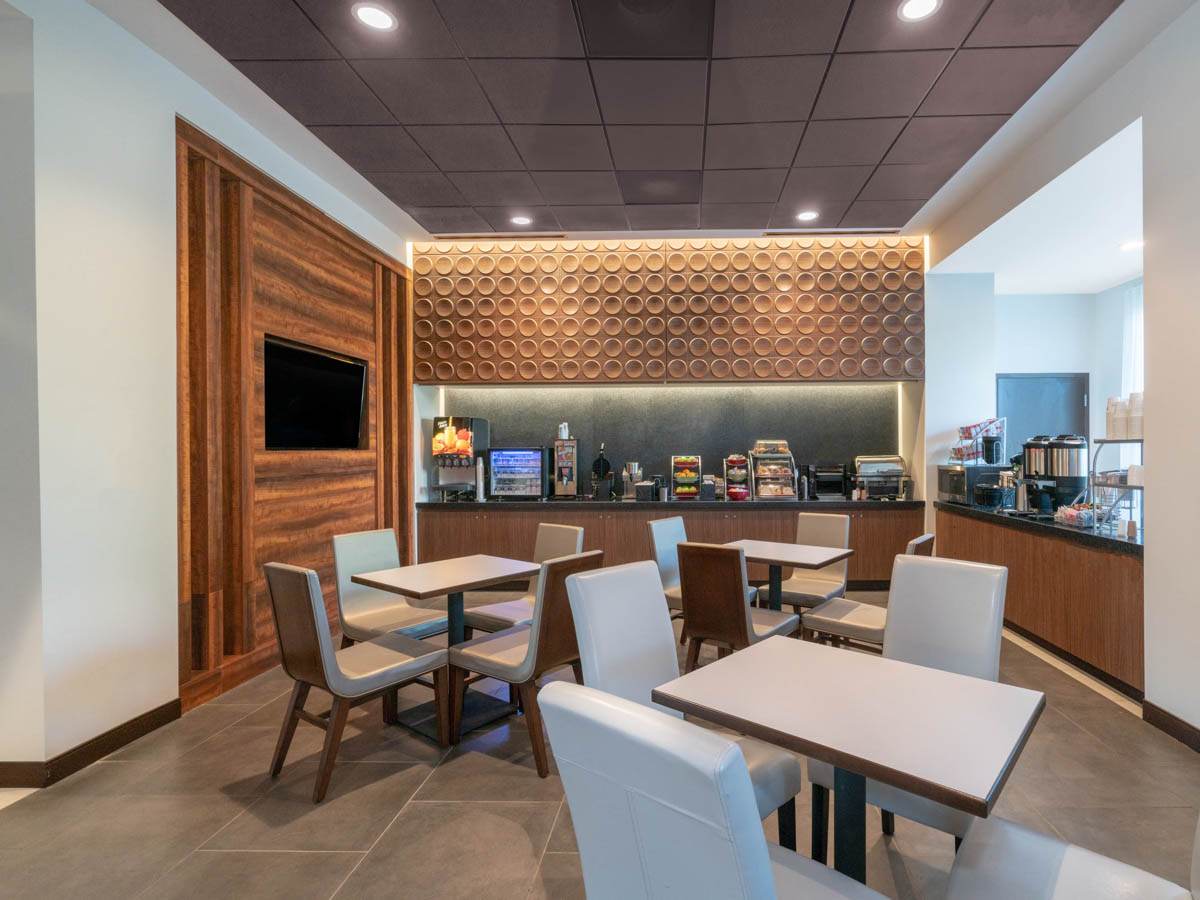 Wingate by Wyndham Denver Airport | Visit Aurora