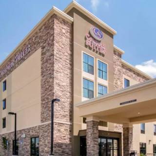 Comfort Suites Denver near Anschutz Medical Campus