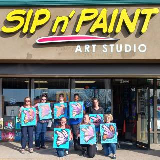 Different Strokes Paint n`Sip Art Studio