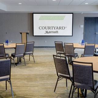 Courtyard by Marriott Denver Aurora